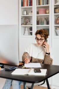 Jeune créatrice d'entreprise TPE, un coaching pour la faire gagner en efficacité
